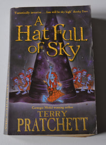 A Hat Full of Sky - Discworld Book 32