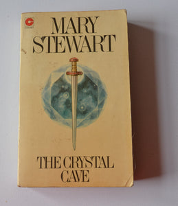 The Crystal Cave - The Arthurian Saga book 1